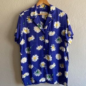 Vintage 1980s daisy shirt